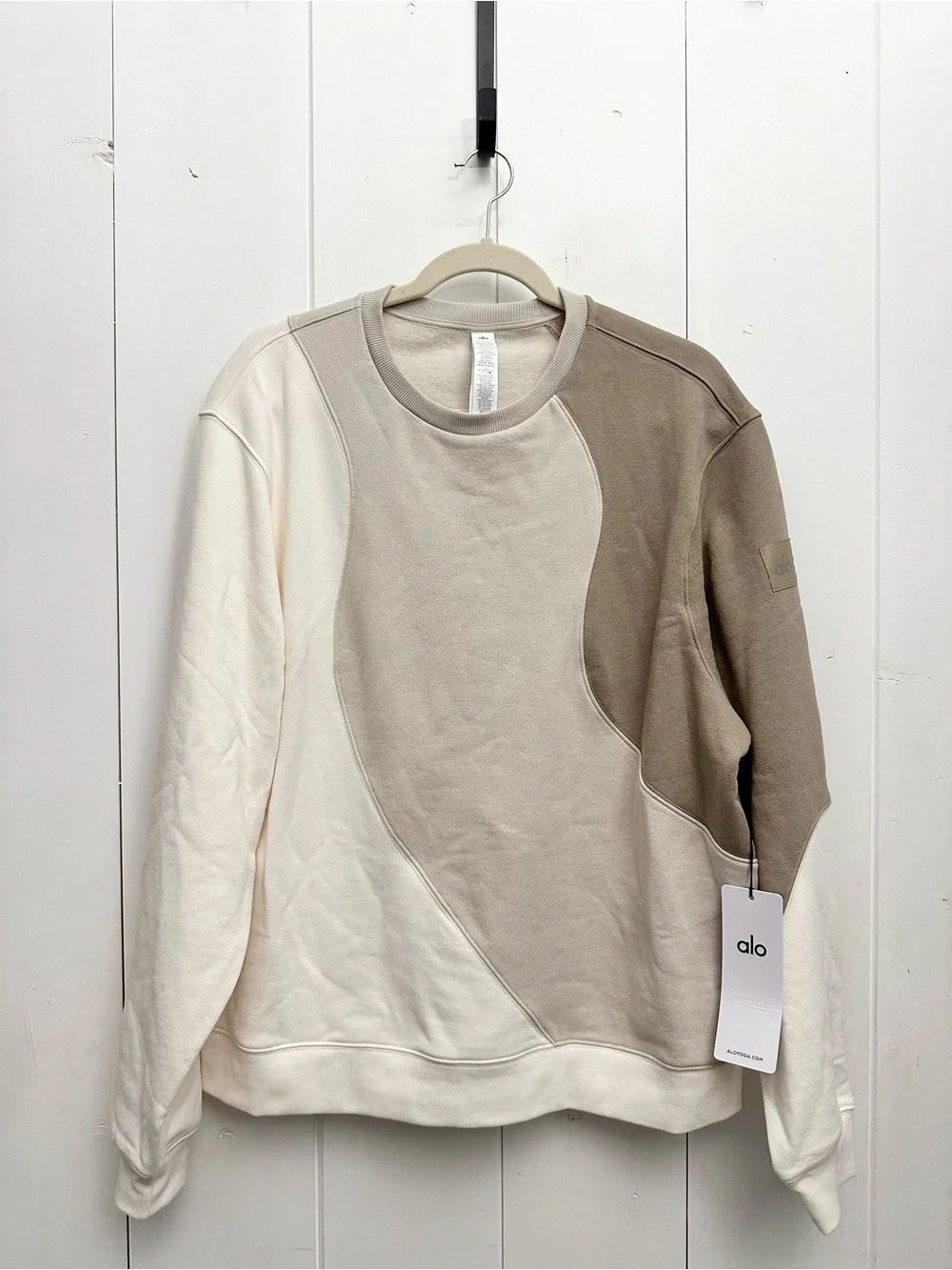 Alo Make Waves Crew Neck Pullover In Ivory/Bone/Gravel Size S